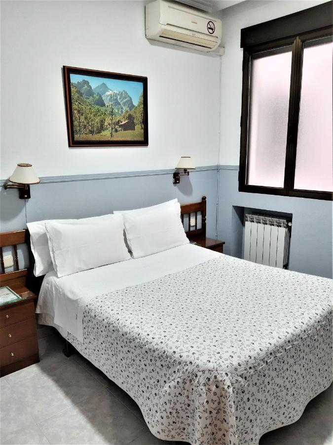 Hostal Dulcinea Madrid Kültér fotó