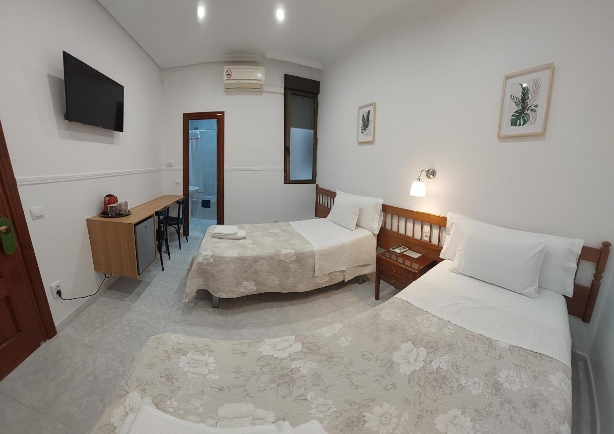 Hostal Dulcinea Madrid Kültér fotó