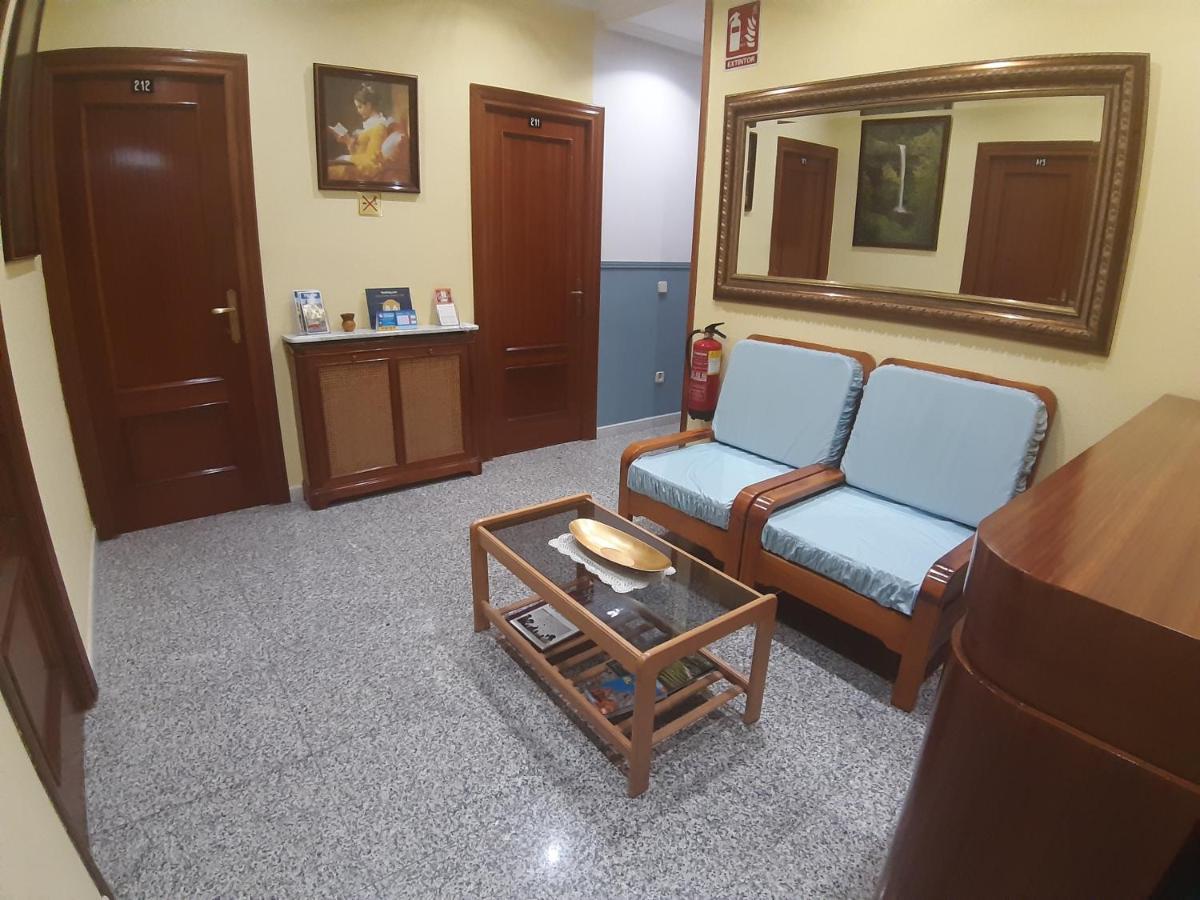 Hostal Dulcinea Madrid Kültér fotó