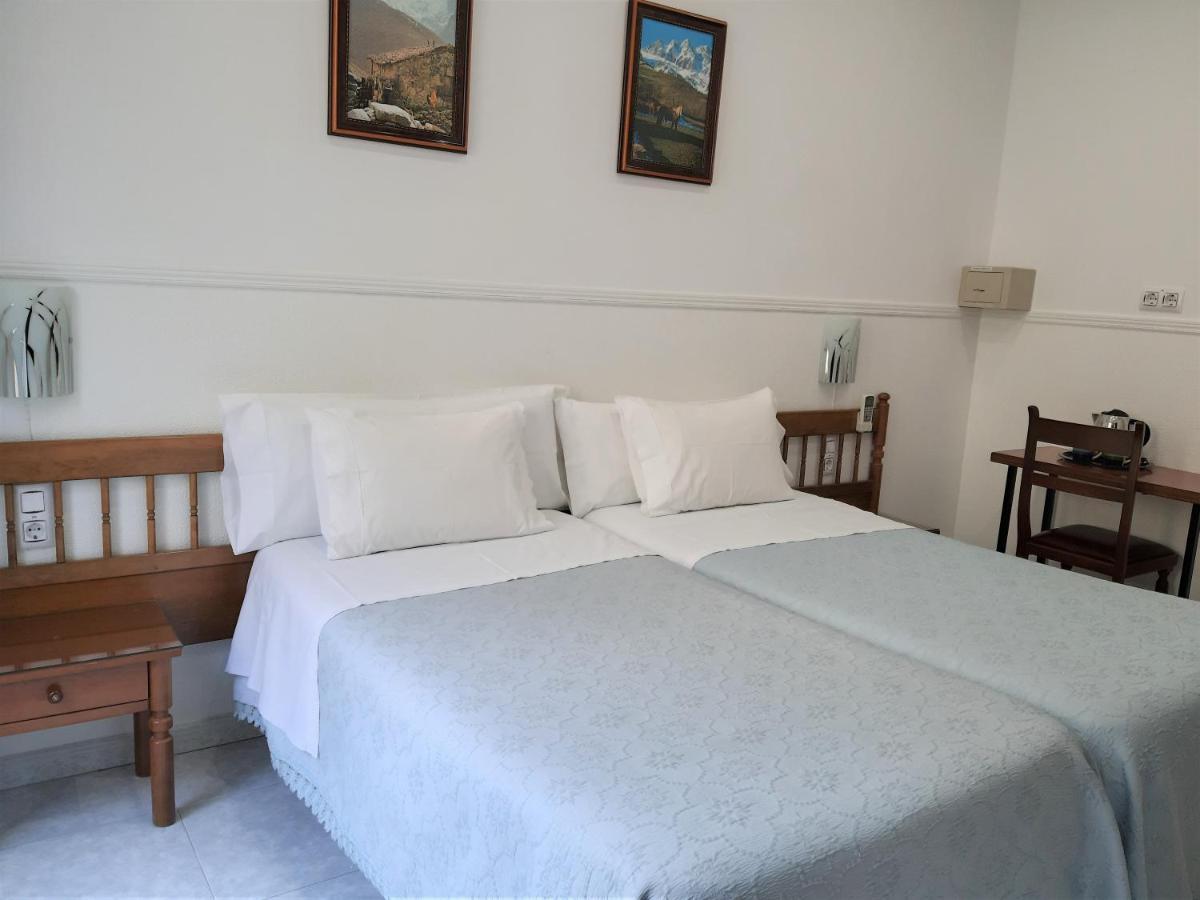 Hostal Dulcinea Madrid Kültér fotó